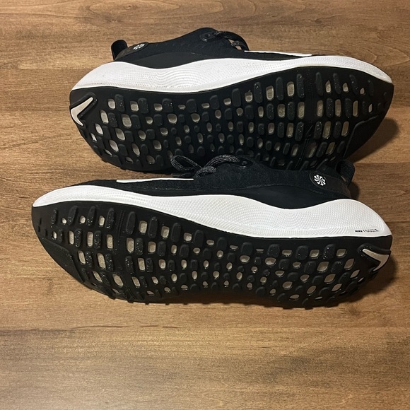 NWOT Women’s Nike React X Infinity Run 4 - Picture 4 of 7